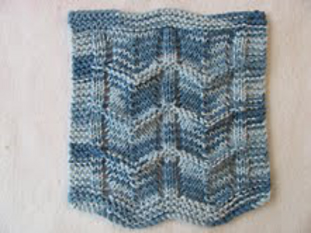 Pearl Barred Scallop Dishcloth