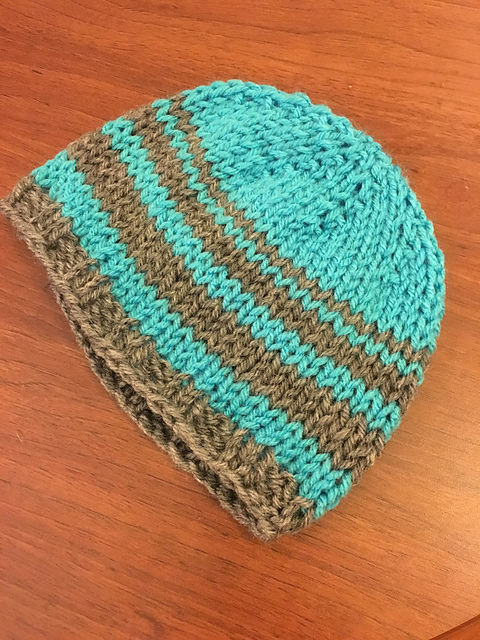 Top-Down gradually striped baby hat