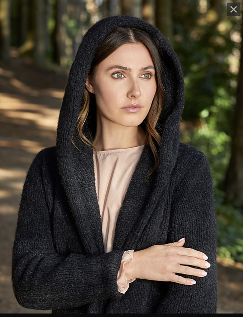 Ravelry: Darkness pattern by Kim Hargreaves