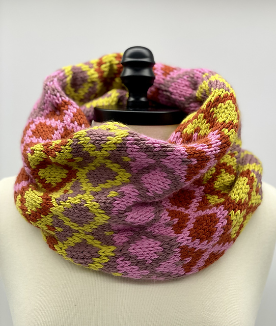 Auburn Cowl