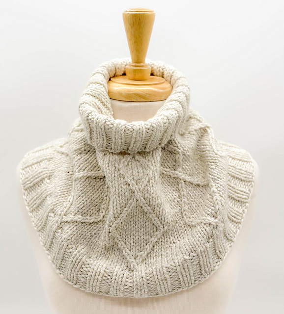 Shelby Cowl