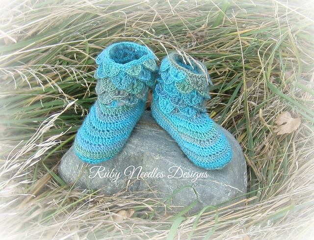 Preteen-Teen Crocodile Stitch Boots