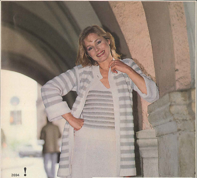 2694 Boucle Skirt