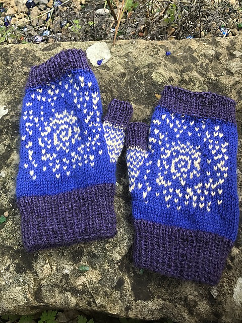 Galaxy Mitts