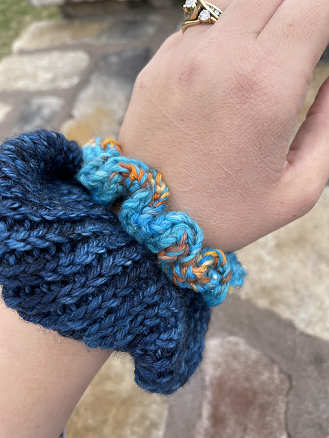 Ravelry: Scrunchie Stack pattern by Ruth Brasch