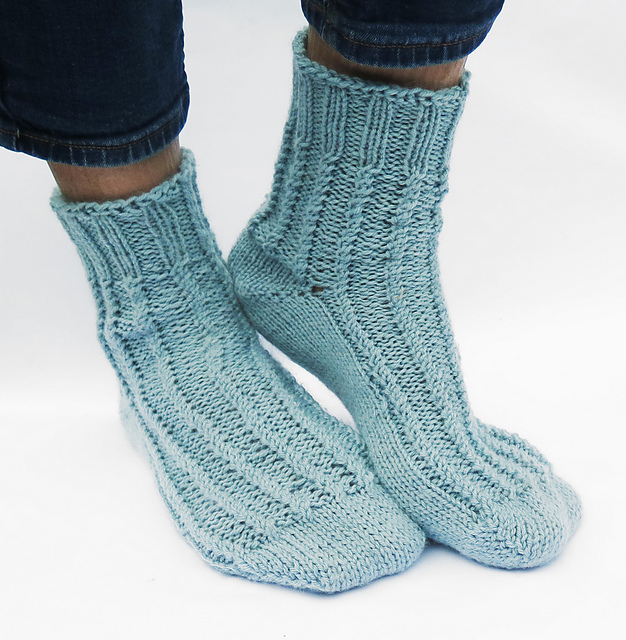 Toe Up Seamless Socks