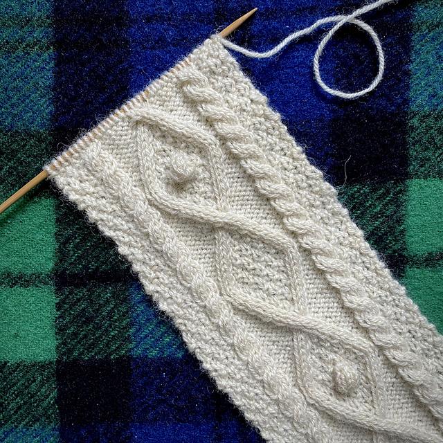 Capel St Traditional Irish Aran Cable Knit Scarf