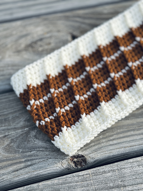 SASSy Swirls Cowl