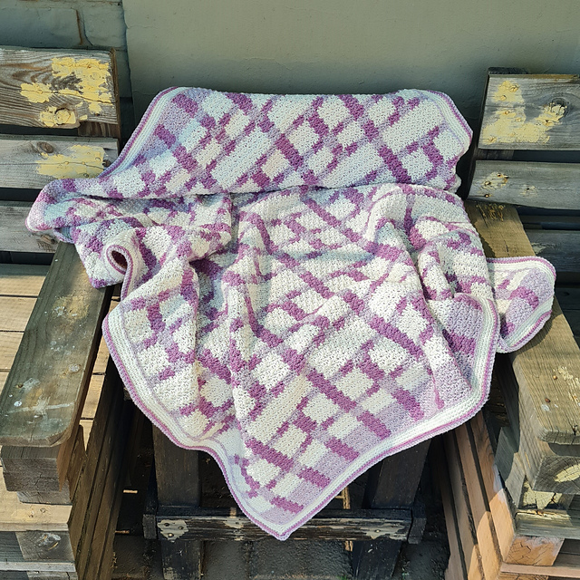 Gingham Knee Blanket