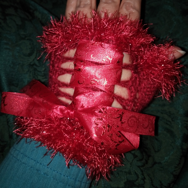 Lace Up Gloves