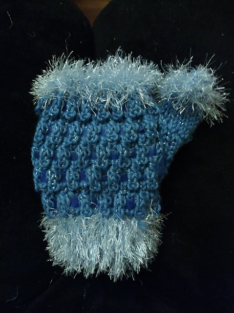 Blue Bobbles Ribbon Gloves