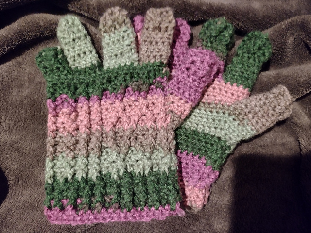 Saxon Brand Crochet Gloves and More
