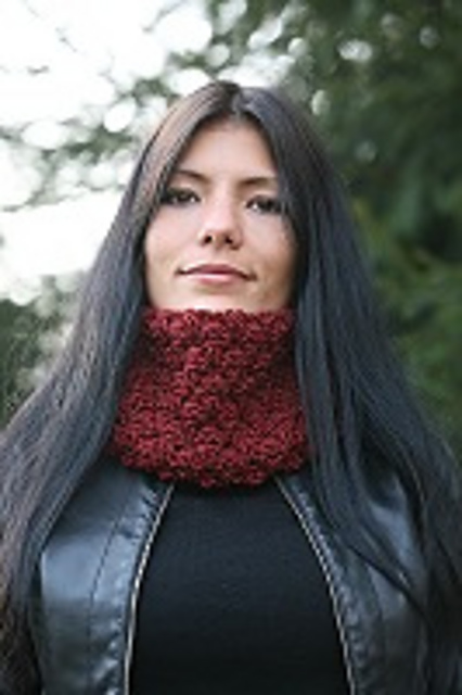 KK 642 Berry Stitch Neck Warmer