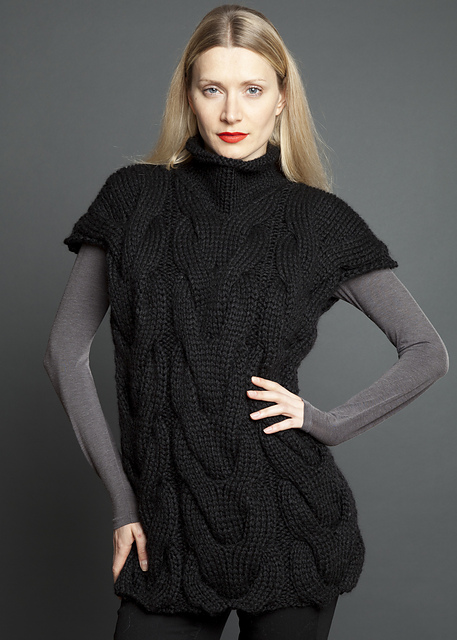 KK655 Bulky Cabled Tunic