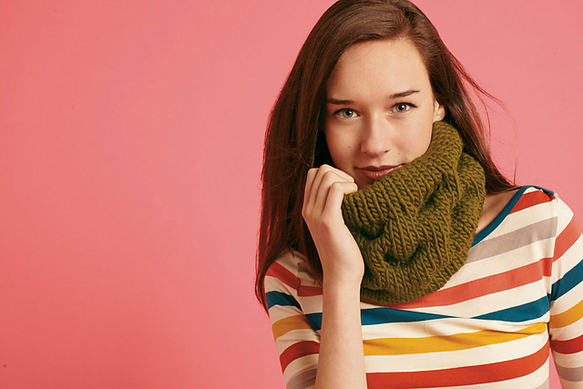 Dimpled Cowl