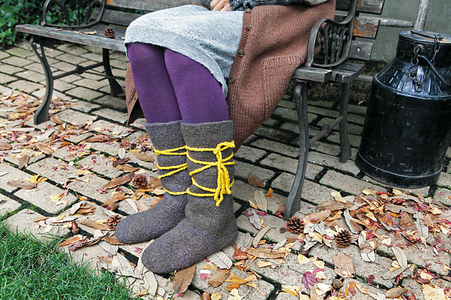 Renaissance Boots