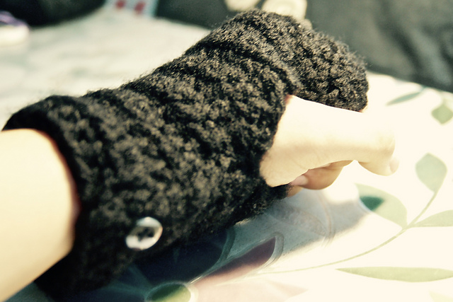 Super Easy Fingerless Gloves