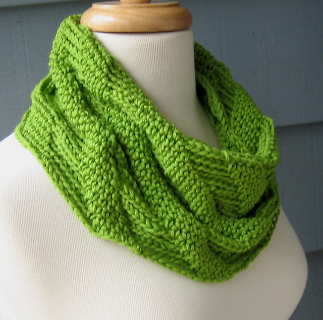 C055 Paige Cowl