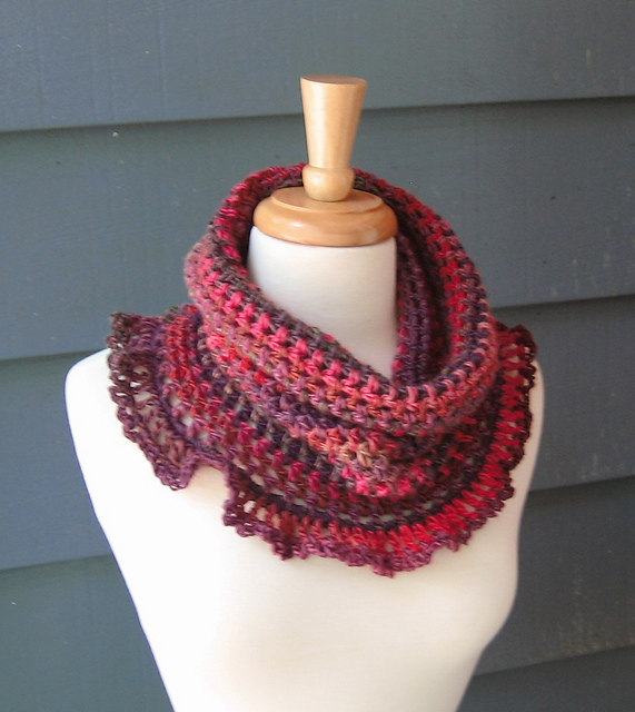 C023 Clara Cowl