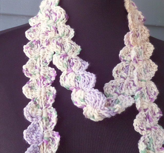 S064 Susie Scarf