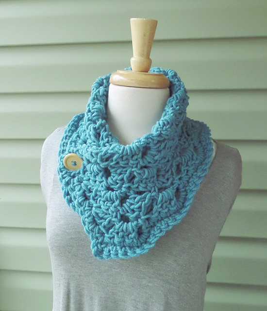 C019 Breanna Cowl