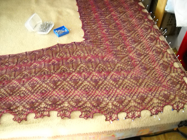 2302 Stola aus Regia Lace / Regia Lace Stole