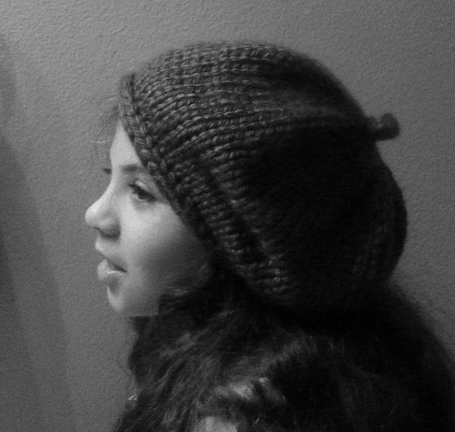 So Quick I-Cord Edged Beret