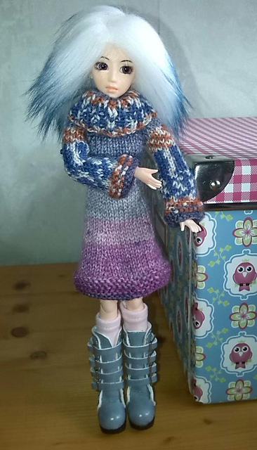 "Hippie" Turtleneck Sweater Dress (for Obitsu and Monster High)