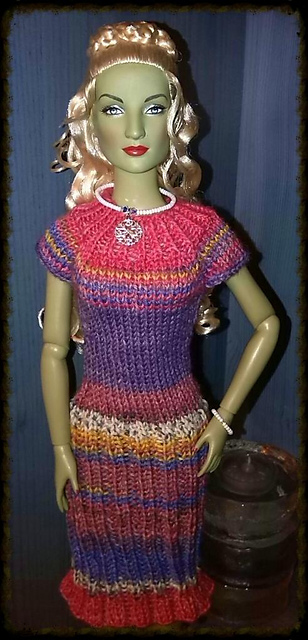 T-Shirt Dress for Tonner and similar dolls