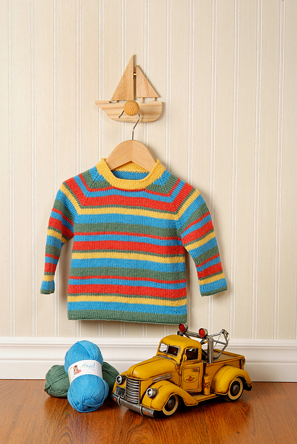 Raglan Stripes Pullover