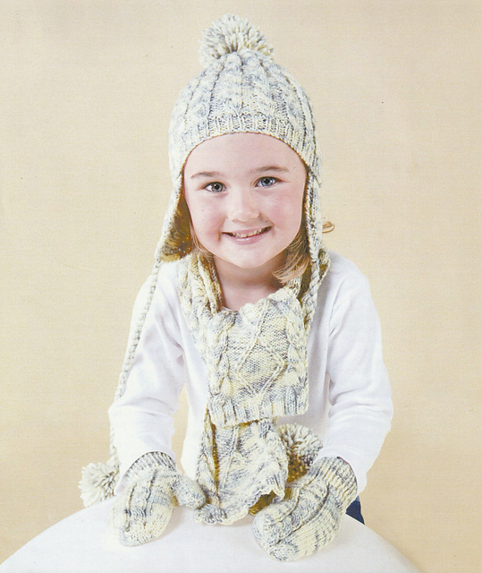 Hat, Mittens & Scarf