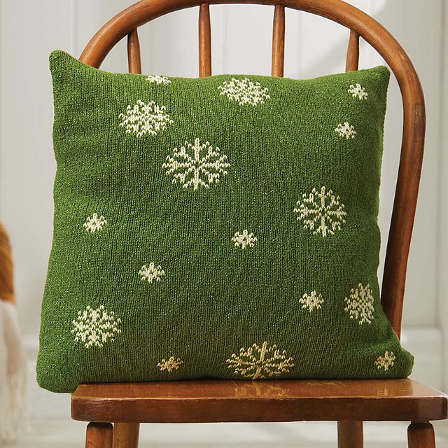 Snowflake Motif Pillow