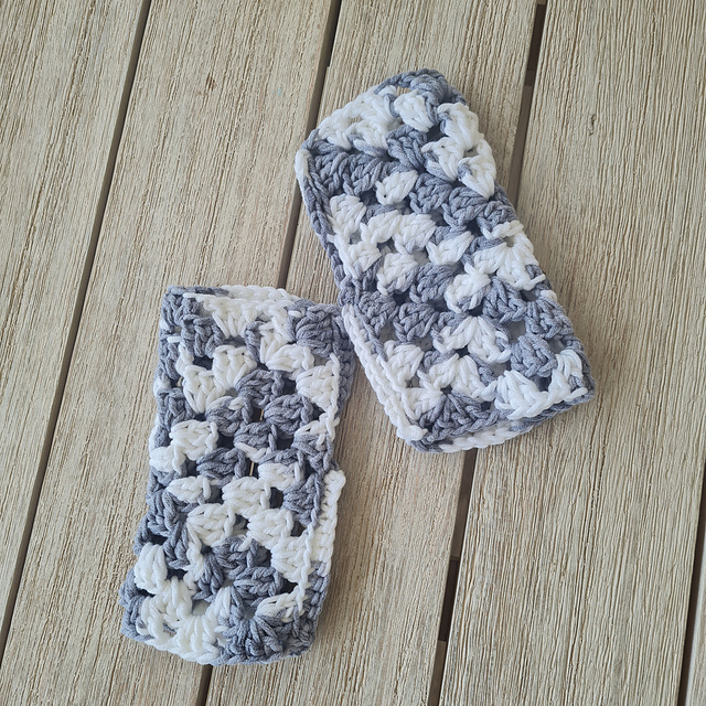 Salt & Pepper Fingerless Gloves