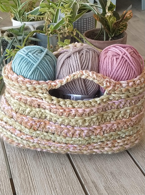 FreshRose Basket