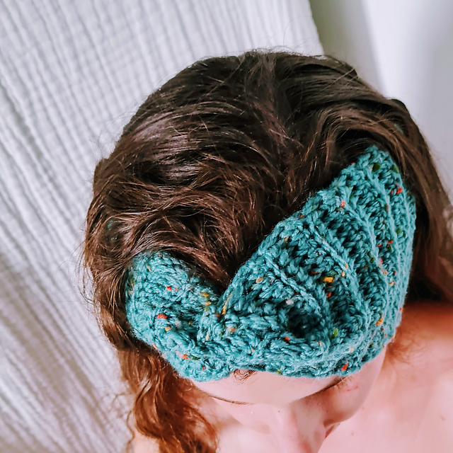 Twisted Ear Warmer