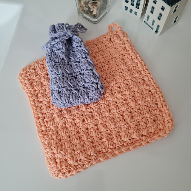 Cluster Washcloth and Soap Saver