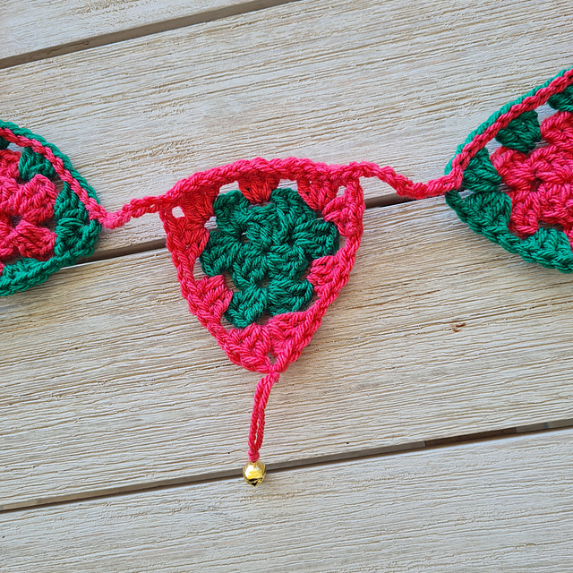 Granny Triangle Bunting