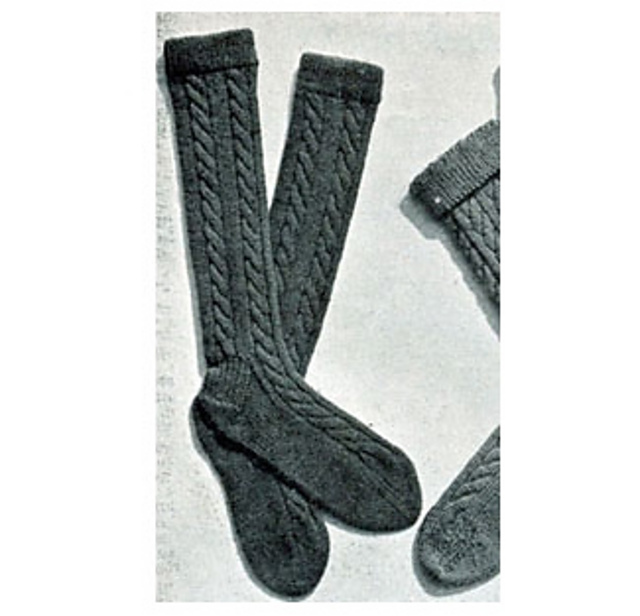 Child's Knee Length Cable Socks #117