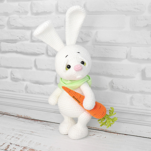 Bunny carrot Valentine