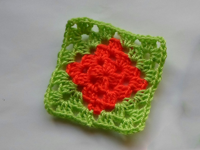 Simple diamond in square