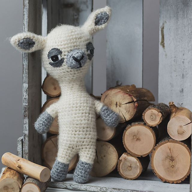 Little Llama Amigurumi