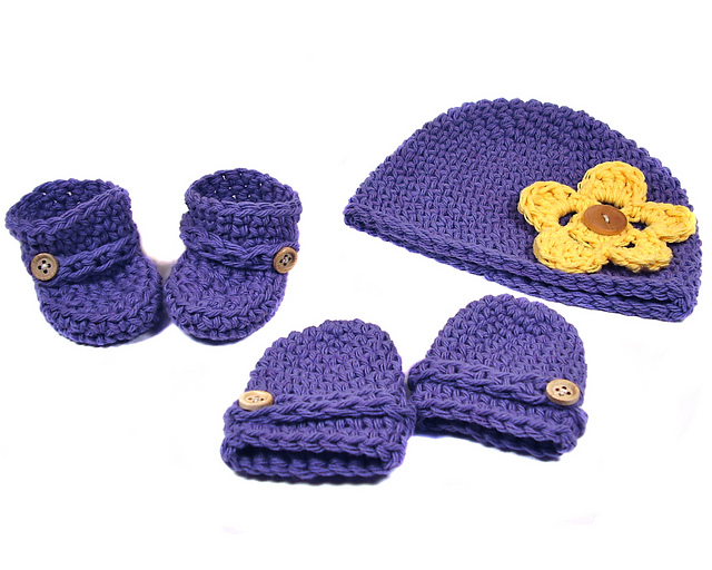 Baby Hat / Booties / Mitts Set