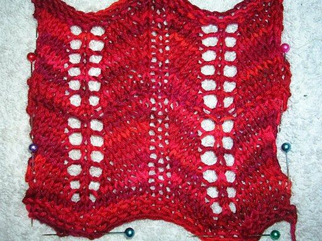Swiss Pattern for Top of a Mitten or Muffatee
