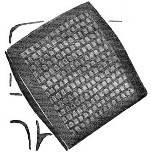 Cushion in Honeycomb Stitch