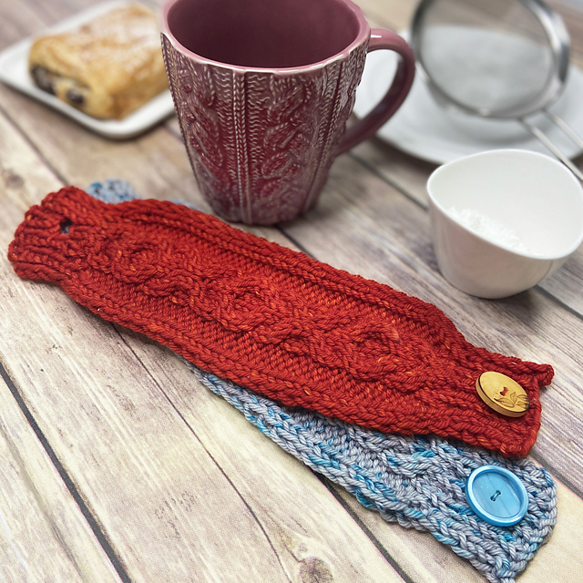 Warm Hugs Cup Cozy