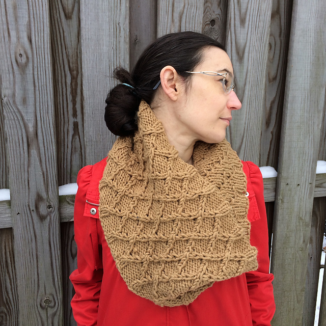 Ensnare Cowl