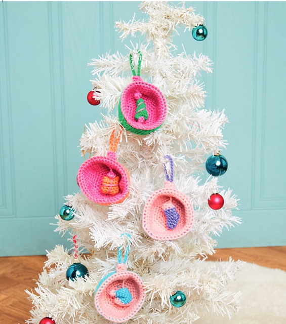 Holly Jolly Baubles