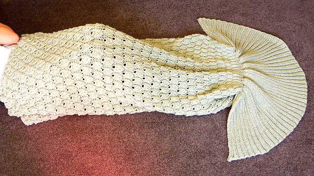 Mermaid Tail Blanket Knitted