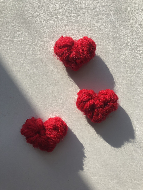 Mini Knotted Heart