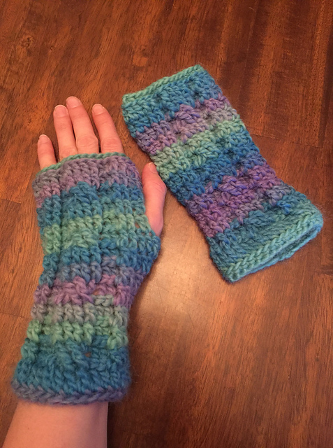 Cabled Fingerless Gloves